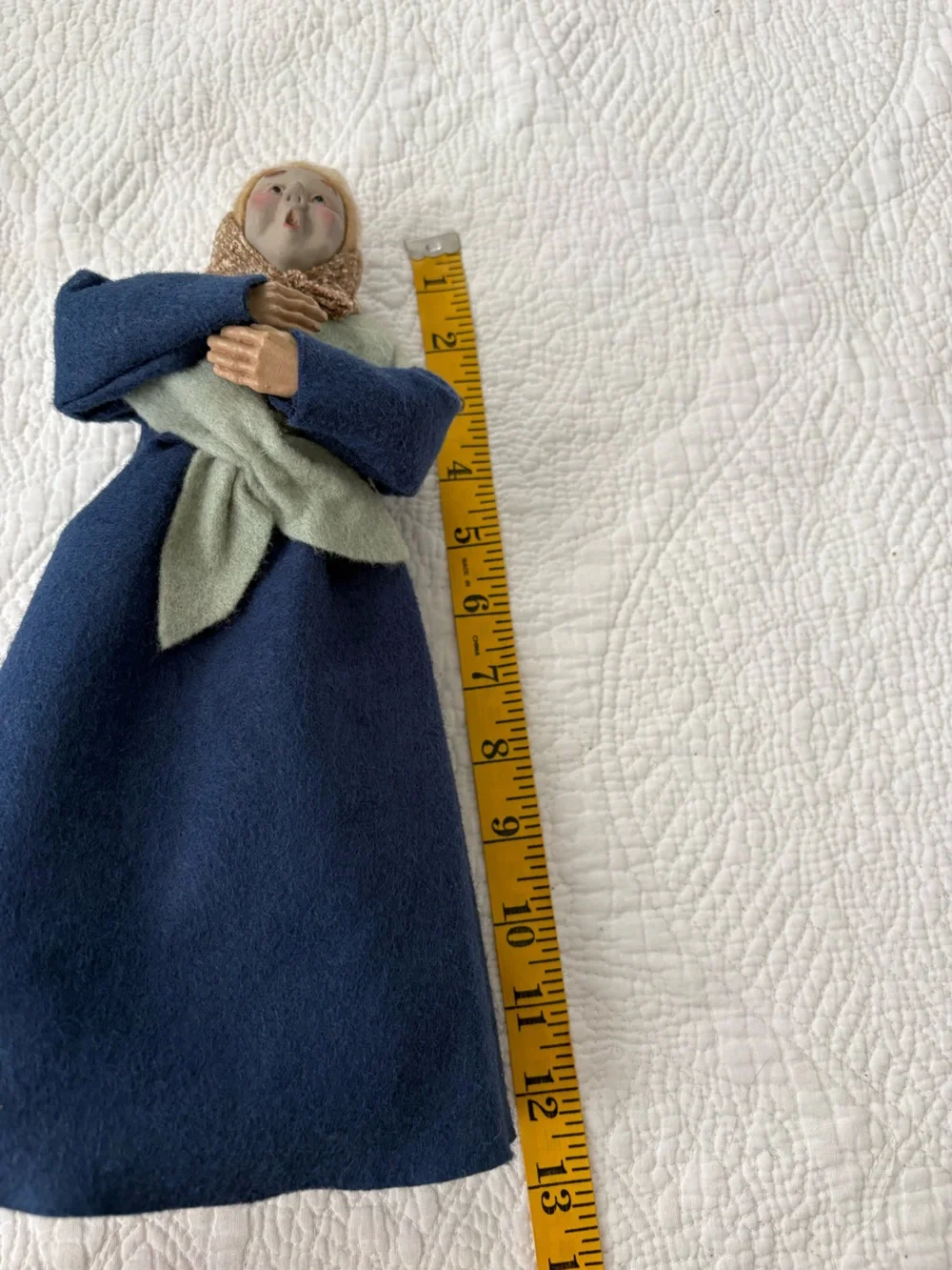 Vintage Byers Choice Lady Caroler Doll. Blue dress w/Green Shawl. 12” on stand.